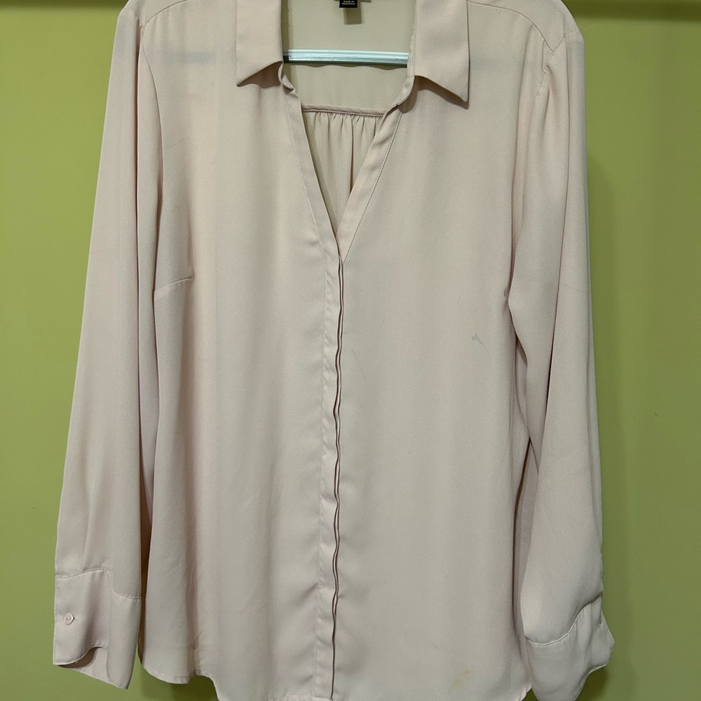 Elegant Light Pink Women's Blouse